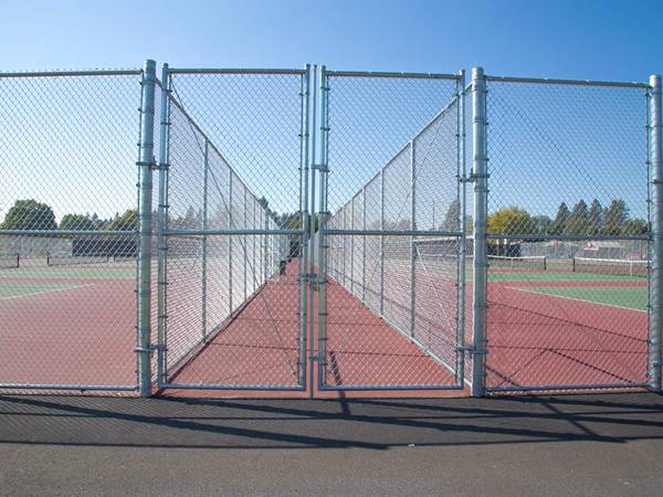 Spor alanı için galvanizli zincir bağlantı çit