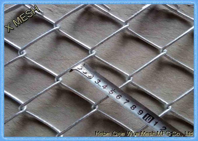 Spor çit olarak kullanılan alüminyum kaplı çelik zincir bağlantı çit