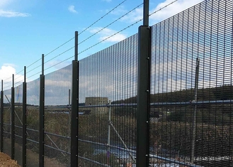 Hayvancılık Sığırları İçin Galvanizli Yüksek Güvenlikli 358 Hapishane Mesh Eskrim