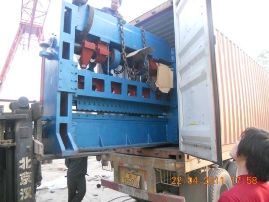 2Otomatik yağlandırma sistemi ile genişletilmiş tel örgü makinesi