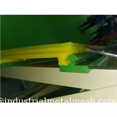 Yüksek aşınma direnci poliüretane modüler ekran WS85 300x305mm / 300x610mm / 300x800mm MDI malzemesi