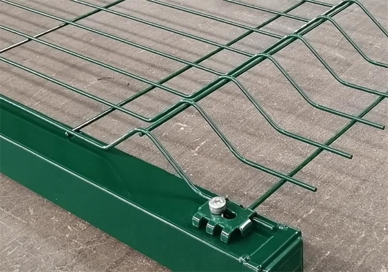 Dekoratif 5mm Çap 2m ​​Yükseklik Yeşil Renkli Kavisli Metal Çit Panelleri