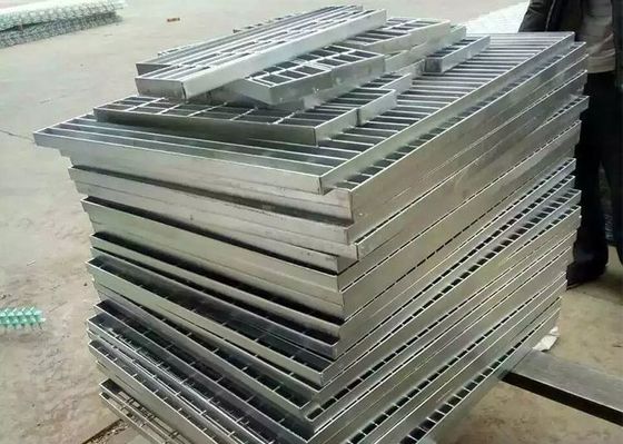 1005 X 600 Lb Hot Dip Galvanize Yatak ızgarası ve Offshore için merdiven taban ızgarası