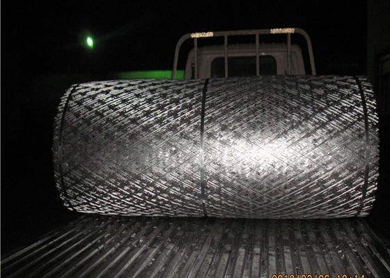 Sıcak Daldırmalı Galvanizli Jiletli Tel Bto-22 Konsertina Jiletli Tel 450mm Bobin Çapı