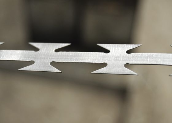 Galvanizli dikenli tel Güvenlik Muhafızı Paslanmaz Çelik Tel Tırnak Tel