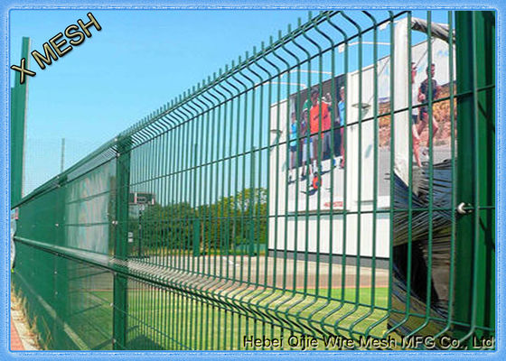 Galvanizli ve PVC kaplı bahçe çitleri için 3D kavisli kaynaklı tel örgü çit