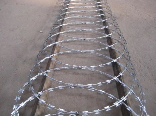 Cbt-65 Paslanmaz Çelik Galvanizli Çelik PVC Kaplı Güvenlik Tıraş Tel Ağı