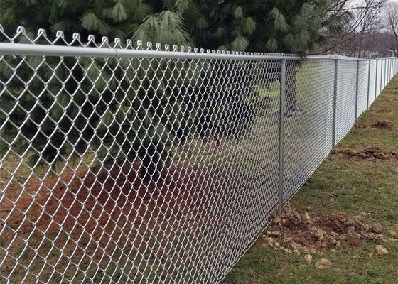 Galvanizli / PVC kaplı zincir bağlantı çit Siklon Çit 3 ayak yüksekliğinde
