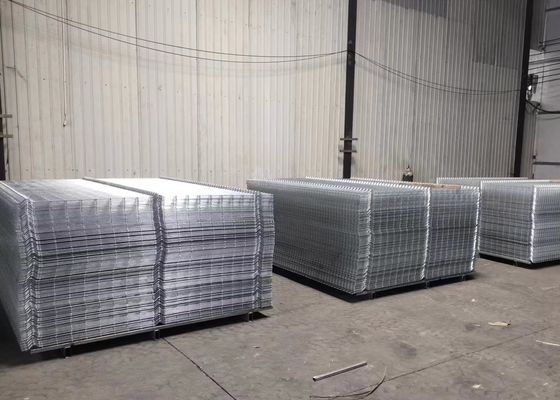Galvanizli 3D Panel Çit 3D Eğimli Çelik Kaynalmış Çit Eğimli Tel Çit V Mesh Tel Çit Güvenlik Çit