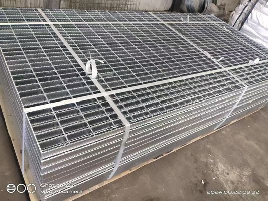 Platform Yürüyüş Yolu için Galvanizli Çelik Izgara Kaynaklı Çelik Çubuk 25x3 800x1000 Metal Izgara Plakası