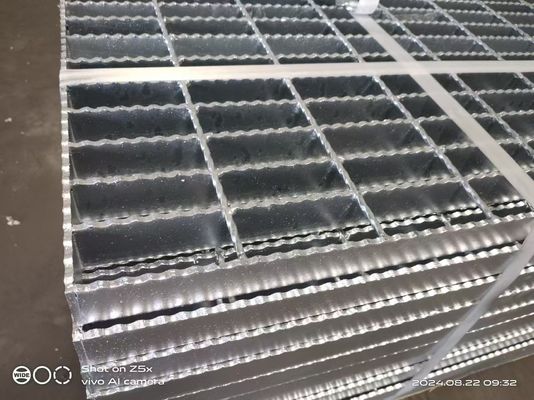 Platform Yürüyüşü için Sıcak Daldırılmış Galvanizli Düz / Dırdırlı Çelik ızgara