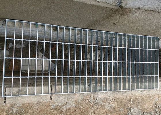 1005 X 600 Lb Hot Dip Galvanize Yatak ızgarası ve Offshore için merdiven taban ızgarası