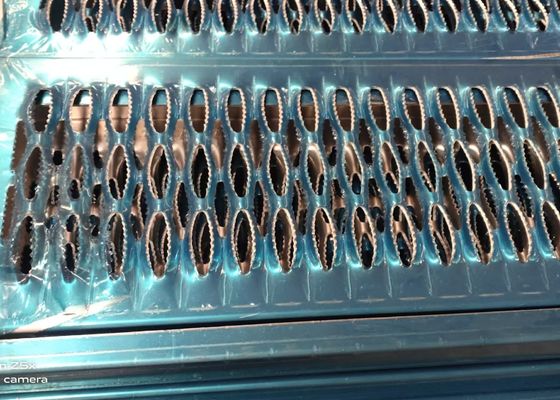Merdiven Basamakları Rampalar ve Güverteler İçin Max 6000mm Kavrama Dikme Güvenlik Izgarası