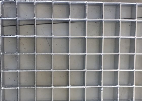 30X5mm Serfeli Çelik Izgara Katlanabilir Kamp Ateşi ızgara Ağır Görevli Paslanmaz / Bar için galvanizli