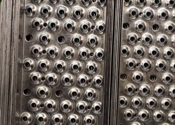 Güvenlik 96" Uzunluk Alüminyum Damalı Plakalar Kaymaz Delikli Çukurlu Delik Metal Ağır Hizmet