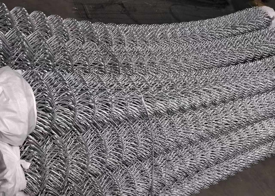 ASTM A392 Renkli Zincir Bağlantı Çiti ağ Roll Polimer Mühendisliğinde Kaplamalı