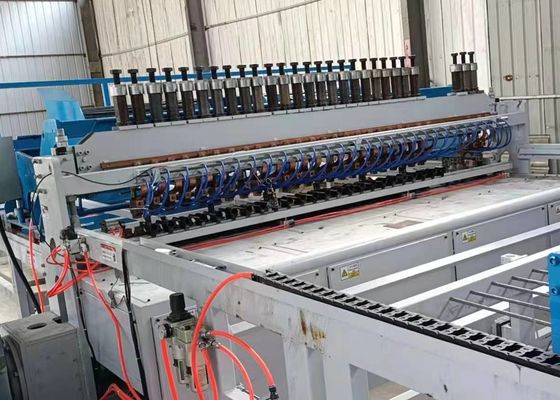 2500mm Kaynaklı İnşaat Ağı Çapraz Tel Uzayı 50-200mm Tel Ağı Kaynak Makineleri