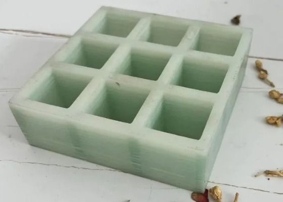 38 mm kalınlığı FRP Pultruded Grating With Gritted Surface And Bolt Fixing Installation (Gritli yüzey ve vida sabitleme kuruluşu ile FRP pultruded ızgara)