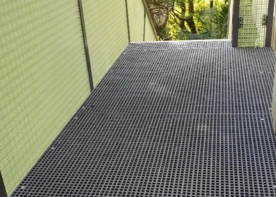 Kaymaz Estetik Eko Dost Endüstriyel Sınıf Malzemesi FRP Ürünleri Cam Elyaflık Izgara