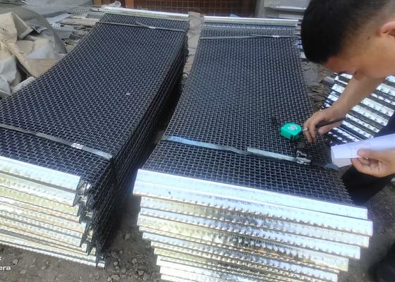Yüksek Karbonlu 65Mn Maden Titreşimli Elek Mesh 1.5mx2m
