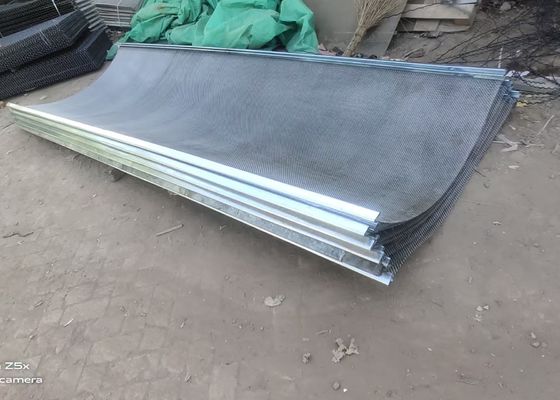 Ocak / Taş Kırma Bükülmüş Kum Titreşimli Ekran 1.5 * 2M Boyut Aşınma Korumalı