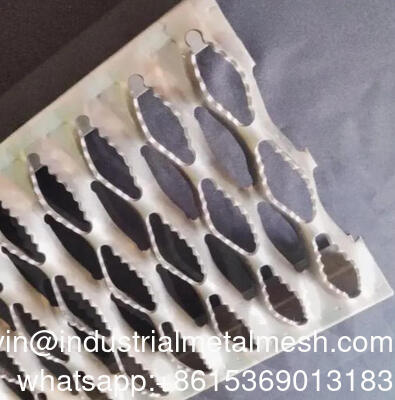 Kaymaz Çelik Delikli Güvenlik Izgarası Elmas Kavrama Strut Yürüyüş Yolu Malzemesi Platform Yürüyüş Yolu İçin Güvenlik Izgarası