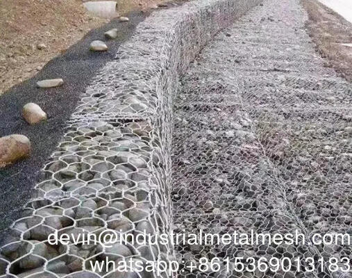 Dayanıklı sıcak batırılmış galvanizli kaynaklı örgütlü gabion tel sepeti nehir yatağı koruması için