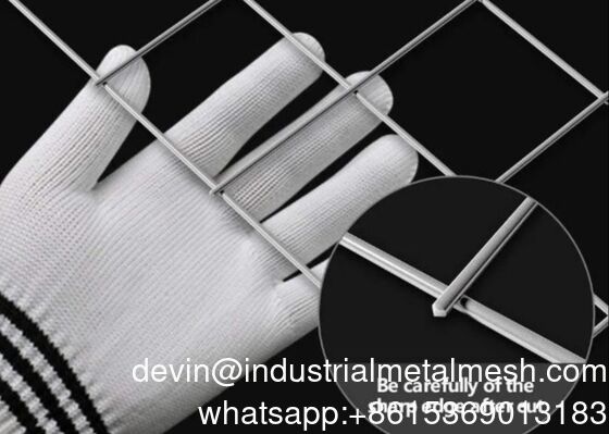 Endüstriyel ve Ticari Kullanım İçin Dayanıklı Kaynaklı Tel Örgü