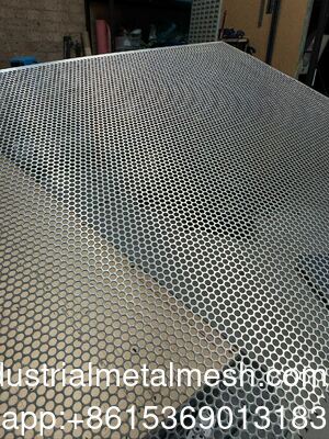 Yuvarlak delikli delikli metal örgü paslanmaz çelik delikleme örgü