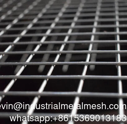 Black Galvanized Welded Wire Mesh Panel Factory Customized Price