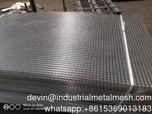 Black Galvanized Welded Wire Mesh Panel Factory Customized Price