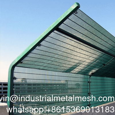 3D Curved V Mesh Triangle Bending Galvanized Steel Welded Wire Mesh PVC Coated Anti-Climb High Security Outdoor Garden Perimeter Farm Fence