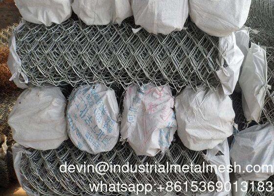 Galvanizli Tıraş Babred Tel Elmas Tel Mesh Kapılar Metal PVC Zincir Bağlantı Çit Post