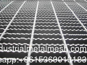 Sıcak Daldırılmış Galvanizli Çelik ızgara Çeşitli Spesifikasyon Ağır Güçlü Metal ızgara Düz Dikiş Saldırma Ağı Tekniği Özel
