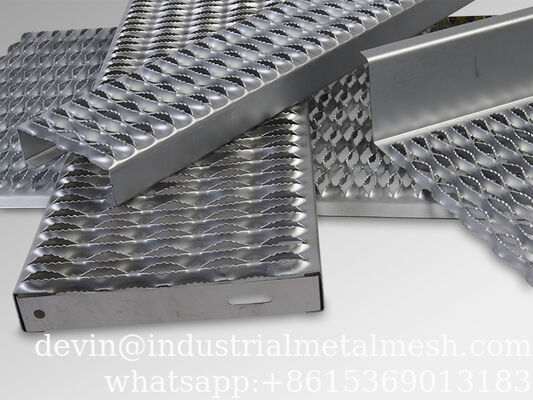 Nakliye Servis Alanları İçin Ağır Hizmet Tipi Kavrama Destekli Delikli Metal Plaka Izgarası