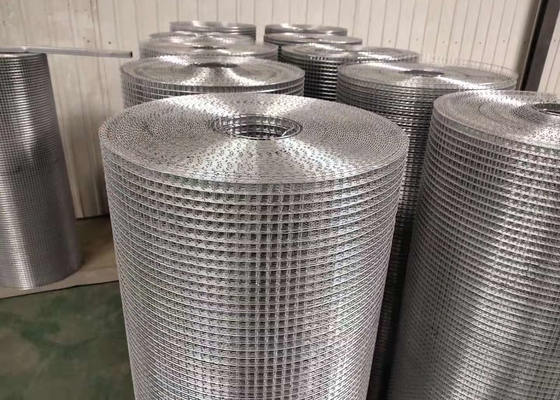 2mm Tel Çapı 10x50mm Sıcak Daldırma Galvanizli Kaynaklı Hasır Ruloları