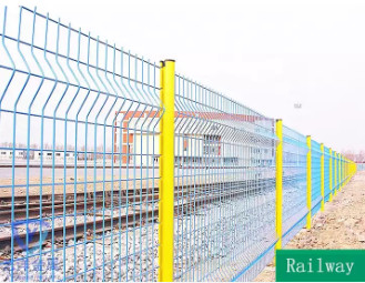 Yüksek Kaliteli 50x200mm Ekran Pvc Kaplı Profesyonel V Kıvrımlar 3d Kaynaklı Kavisli Tel Örgü Metal Panel Bahçe Çiti