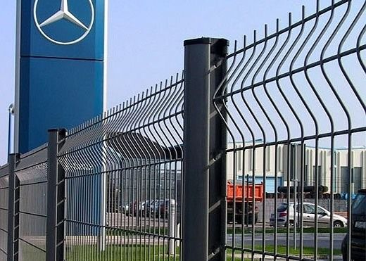 Toz Boyalı Kaynaklı Eğimli Metal Çit Paneli Ağır Ölçer Isıl İşlem Görmüş