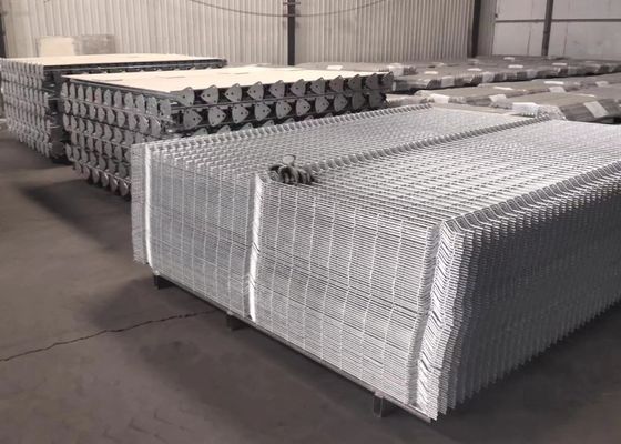50x150mm Dekoratif 3D Eğimli Kaynaklı Hasır Çit Panelleri Kemirgen Korumalı
