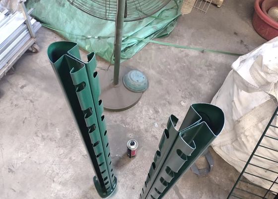 0.63m Uzun Toz Boyalı Kavisli Metal Çit Kaynaklı Tel