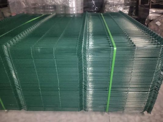 Düz Sonrası Toz Boyalı Eğimli Metal Çit Panelleri Üçgen Bükme Hasır