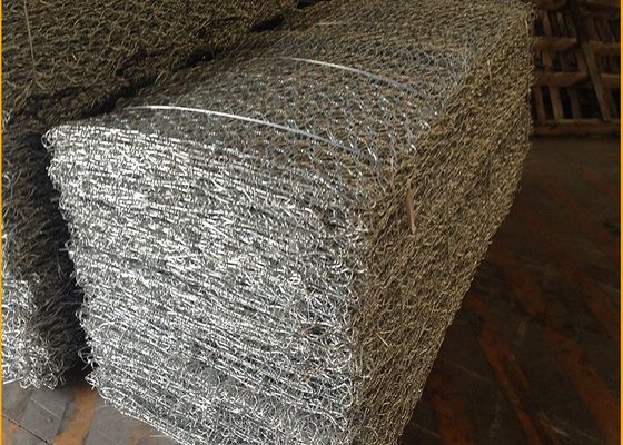 Beton Battaniye 6 X 2 X 1 M Kaynaklı Tel Gabion Sepetleri Duvar Yapımı İçin Altıgen