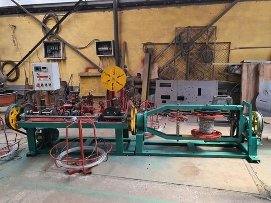 Çifte iplik sıradan dikenli tel yapım makinesi 70kg/saat