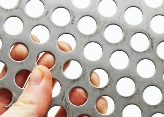 Perforasyonlu Metal Tavan Kelepçeleri Perforasyonlu Metal Yaprak Paslanmaz Çelik ekran ağı