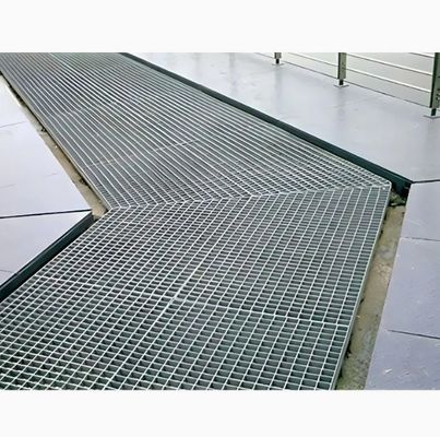 25mm Kalınlığında ve 38X38X38mm Boyutunda Fiberglastan Yapılmış FRP Yürüyüş Yolu GRP Izgarası