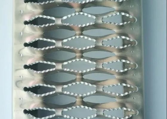 Timsah ağzı delikli kaymaz yürüme yolu/alüminyum basamak plakası