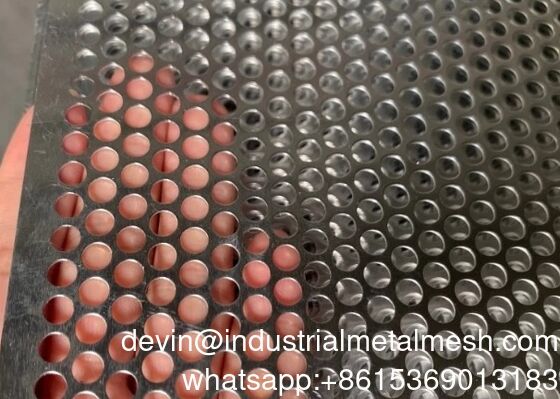 İran'da Sıcak Satış Alüminyum Galvanizli Paslanmaz Çelik Delikli Metal Sac Levha