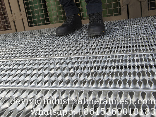 Yüksek Kaliteli Perforated Grip Strut Grating Road İnşaat Merdivenleri