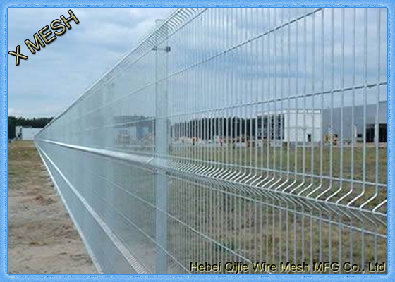 Galvanizli Hasır 3D Güvenlik Kavisli Metal Çit Esnek ve Dayanıklı PVC Kaplamalı