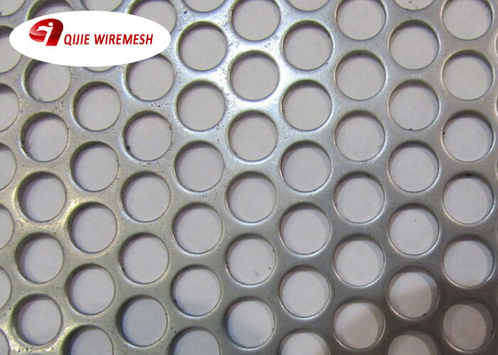 Güzellik Yuvarlak Delik Şekli Delikli Metal Mesh 5-10mm Çaplı Galvanizli